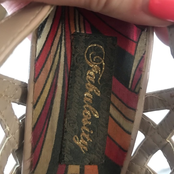 Heels - Picture 7 of 7